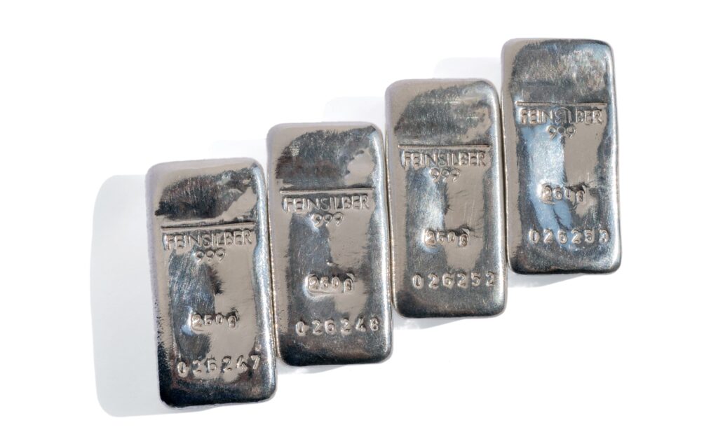 Four silver bars weighing 250 grams each